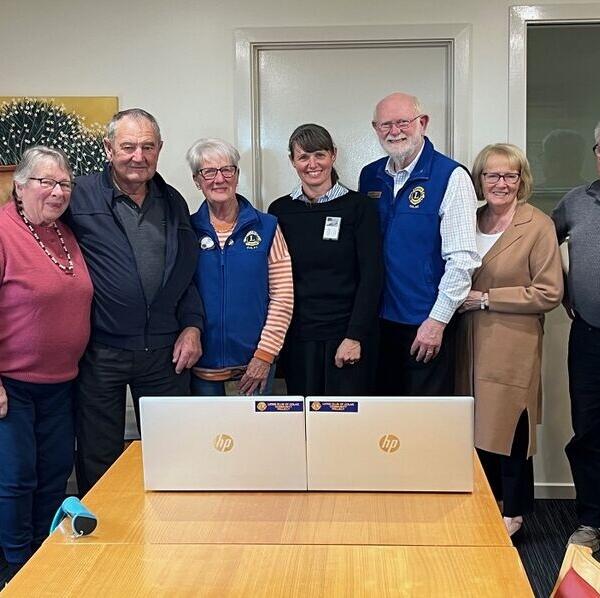 Naomi Hospice Manger Colac with Colac Lions Club members